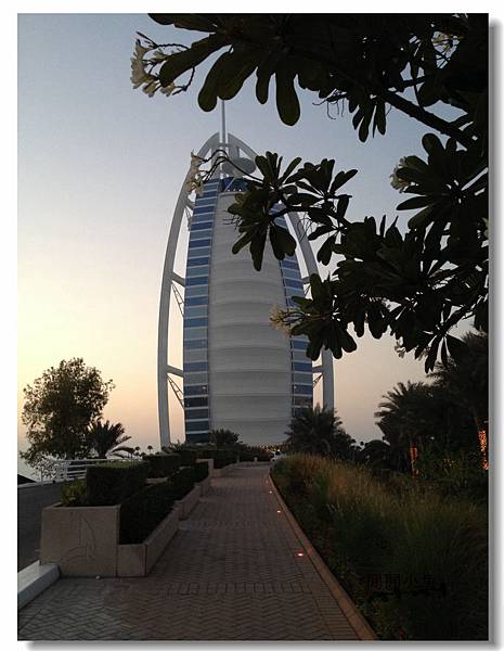 ［杜拜之旅］帆船飯店 BURJ AL ARAB~High Tea @閒閒小魚出遊中