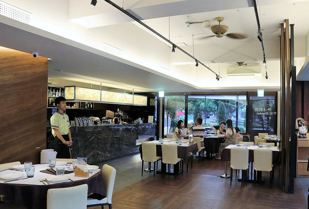 【新竹竹北餐廳】。馬六甲馬來西亞風味餐廳(新竹竹北店)。馬來西亞經典家鄉料理，迷人南洋風味 @閒閒小魚出遊中