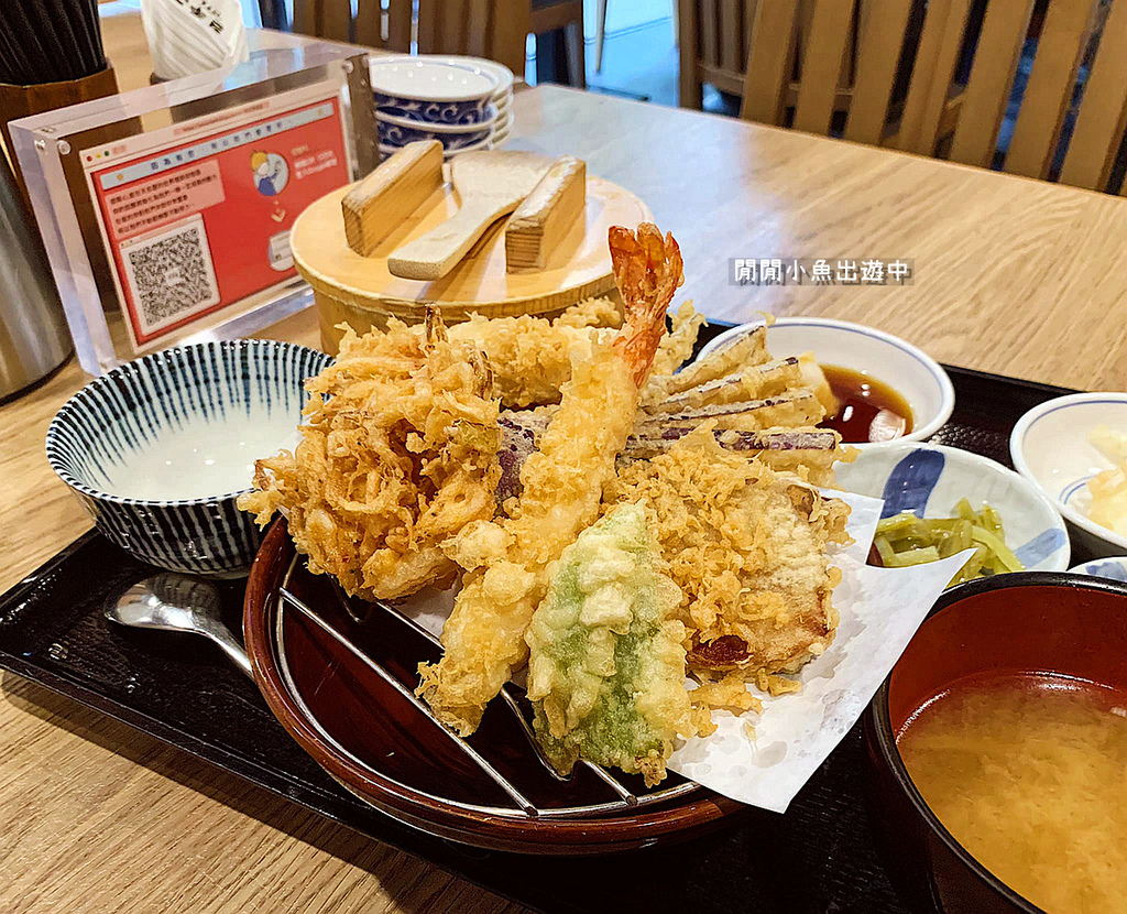 【北車京站美食餐廳】天吉屋。來自東京的天丼名店，天婦羅炸物丼飯日式料理 @閒閒小魚出遊中