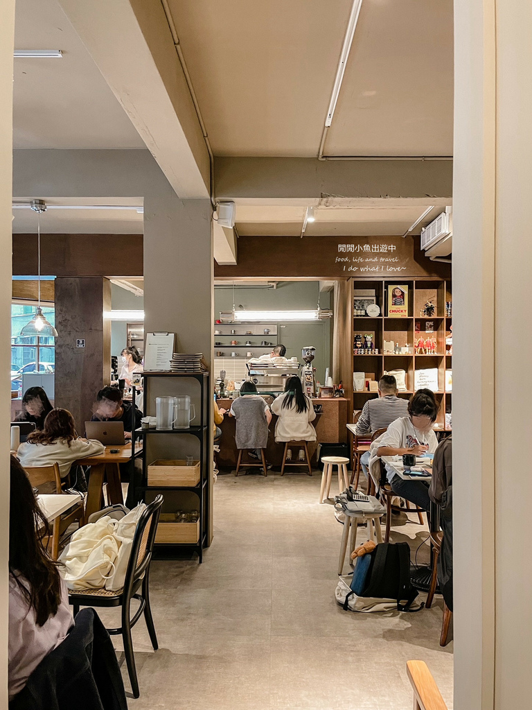 【六張犁站咖啡廳】小米酒咖啡館。異國風情文青質感不限時讀書咖啡廳 @閒閒小魚出遊中
